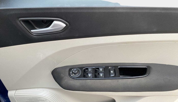 2020 Renault TRIBER RXZ, Petrol, Manual, 17,173 km, Driver Side Door Panels Control