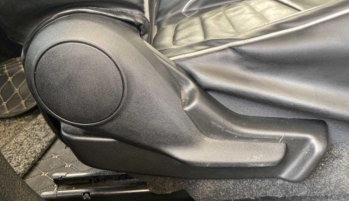 2021 Maruti Baleno DELTA PETROL 1.2, Petrol, Manual, 24,779 km, Driver Side Adjustment Panel