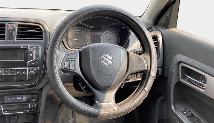 2016 Maruti Vitara Brezza ZDI, Diesel, Manual, 69,079 km, Steering Wheel Close Up
