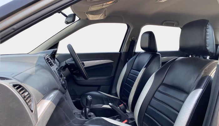 2016 Maruti Vitara Brezza ZDI, Diesel, Manual, 69,079 km, Right Side Front Door Cabin