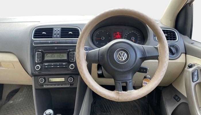 2011 Volkswagen Vento HIGHLINE DIESEL 1.6, Diesel, Manual, 82,787 km, Steering Wheel Close Up