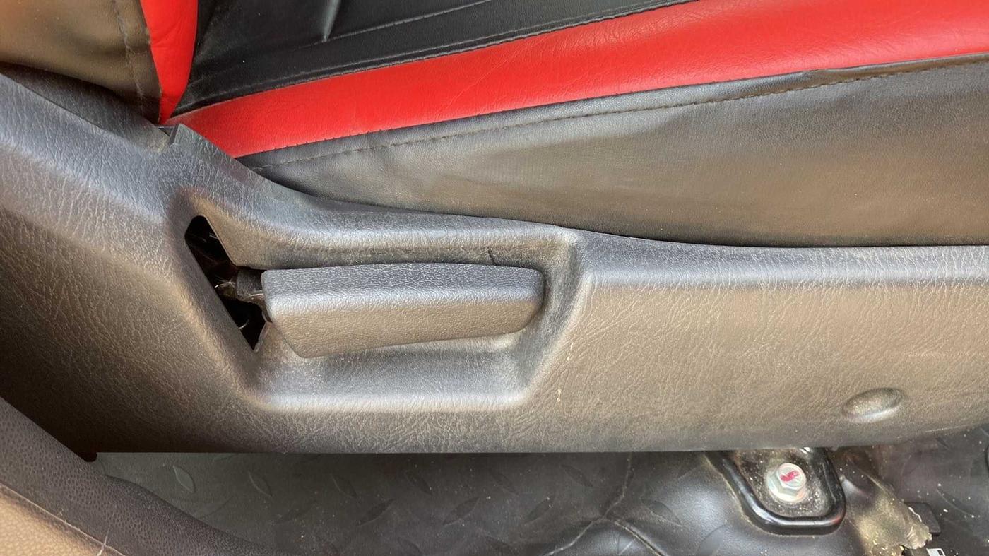 2020 Maruti Alto VXI, Petrol, Manual, 14,984 km, Driver Side Adjustment Panel