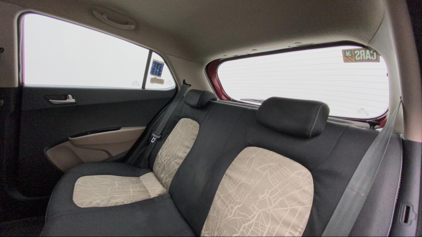2015 Hyundai Grand i10 ASTA AT 1.2 KAPPA VTVT, Petrol, Automatic, 63,995 km, Right Side Rear Door Cabin