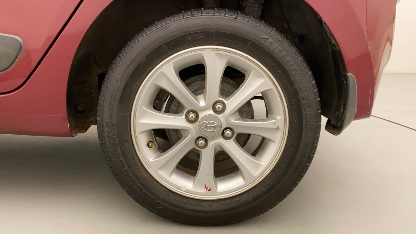 2015 Hyundai Grand i10 ASTA AT 1.2 KAPPA VTVT, Petrol, Automatic, 63,995 km, Left Rear Wheel