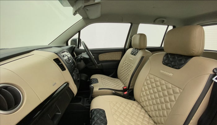 2017 Maruti Wagon R 1.0 VXI AMT, Petrol, Automatic, 21,156 km, Right Side Front Door Cabin