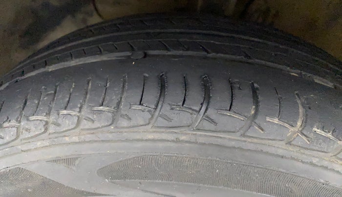 2018 Hyundai Elite i20 ASTA 1.2  CVT, Petrol, Automatic, 34,044 km, Left Front Tyre Tread