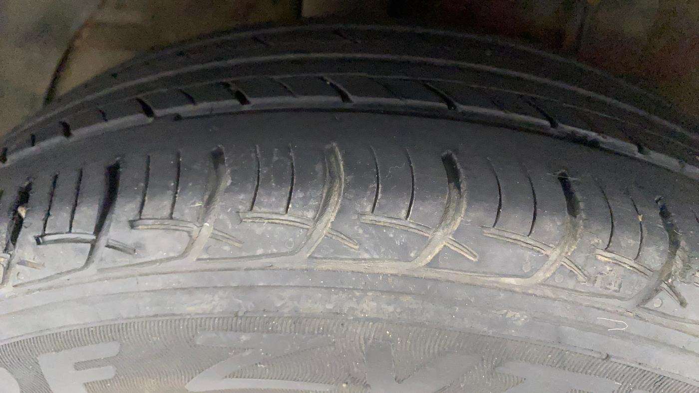 2018 Hyundai Elite i20 ASTA 1.2  CVT, Petrol, Automatic, 34,044 km, Right Rear Tyre Tread