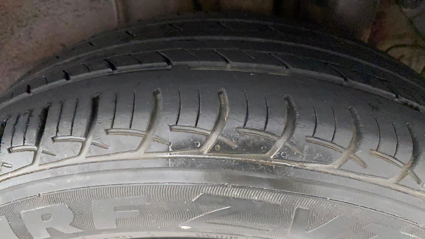2018 Hyundai Elite i20 ASTA 1.2  CVT, Petrol, Automatic, 34,044 km, Left Rear Tyre Tread
