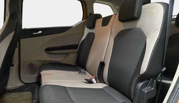 2019 Renault TRIBER RXZ, Petrol, Manual, 10,545 km, Right Side Rear Door Cabin