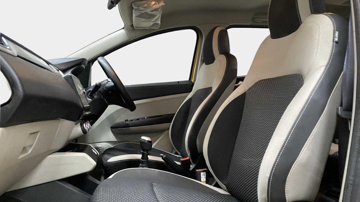2019 Renault TRIBER RXZ, Petrol, Manual, 10,545 km, Right Side Front Door Cabin