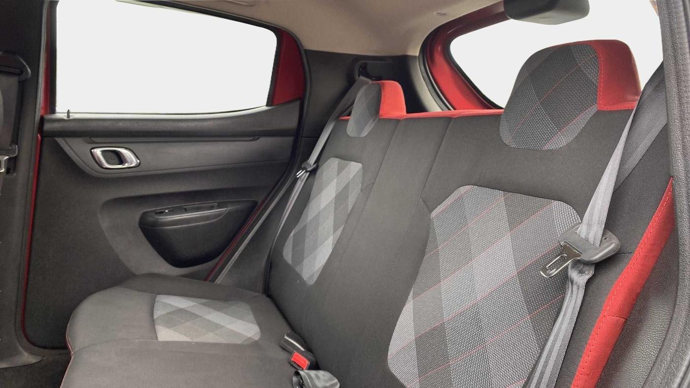 2019 Renault Kwid RXT 1.0 (O), Petrol, Manual, 38,963 km, Right Side Rear Door Cabin