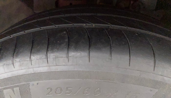 2018 Ford Ecosport TITANIUM 1.5L DIESEL, Diesel, Manual, 90,304 km, Left Front Tyre Tread
