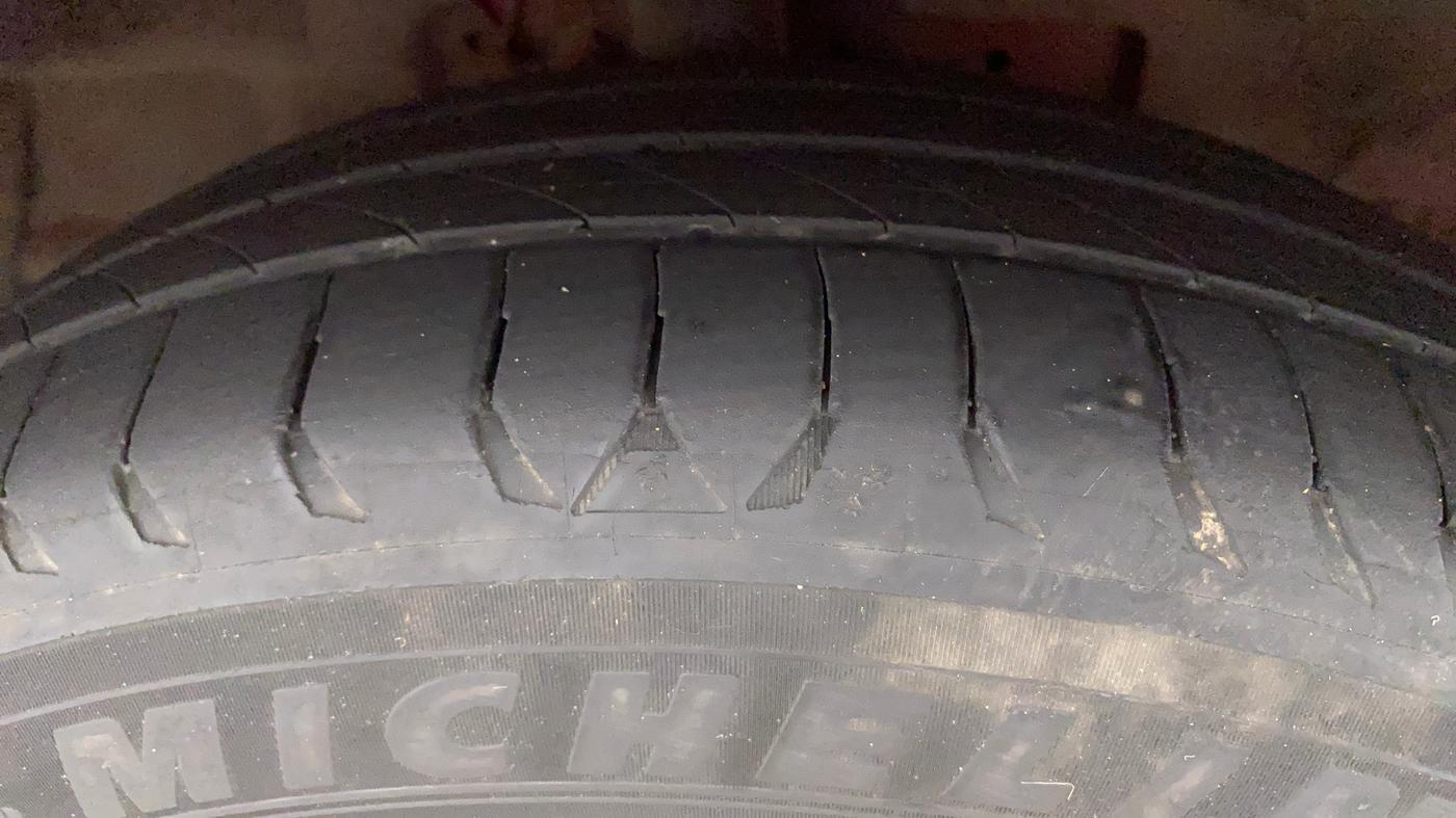 2018 Ford Ecosport TITANIUM 1.5L DIESEL, Diesel, Manual, 90,304 km, Right Front Tyre Tread