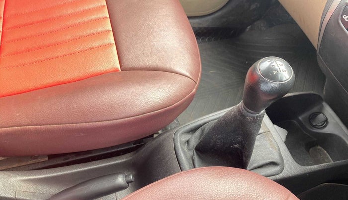 2018 Hyundai Eon ERA +, Petrol, Manual, 42,409 km, Gear Lever