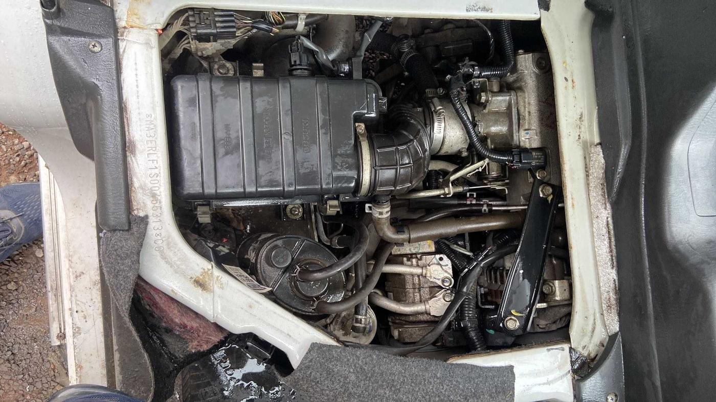 2016 Maruti Eeco 5 STR, CNG, Manual, 79,801 km, Open Bonet
