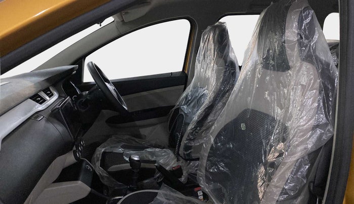 2019 Renault TRIBER RXZ, Petrol, Manual, 5,524 km, Right Side Front Door Cabin
