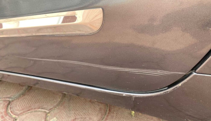 2018 Maruti Baleno DELTA DIESEL 1.3, Diesel, Manual, 95,770 km, Rear left door - Minor scratches