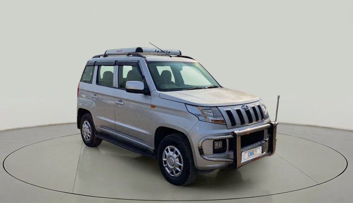 2017 Mahindra TUV300 T6, Diesel, Manual, 37,162 km, Right Front Diagonal
