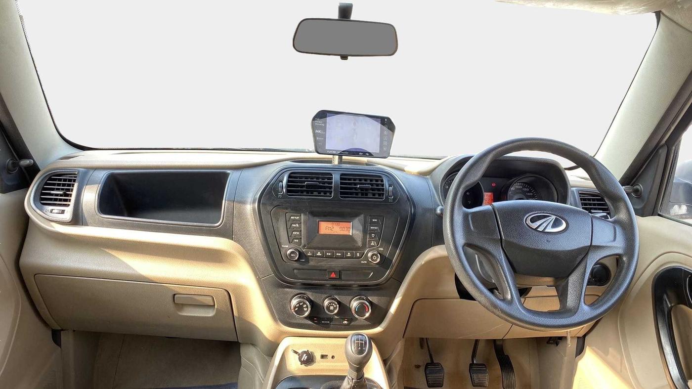 2017 Mahindra TUV300 T6, Diesel, Manual, 37,162 km, Dashboard