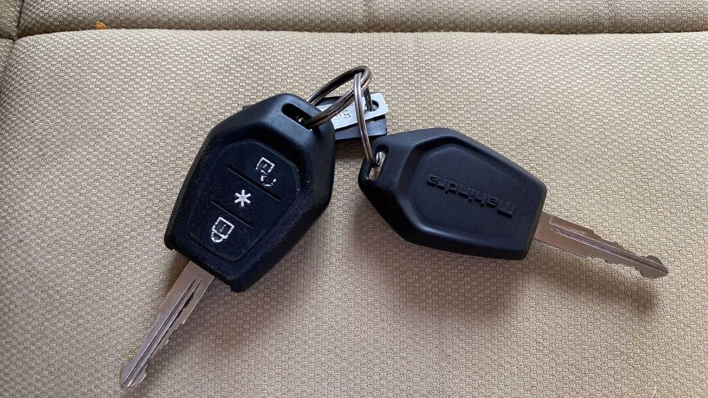 2017 Mahindra TUV300 T6, Diesel, Manual, 37,162 km, Key Close Up