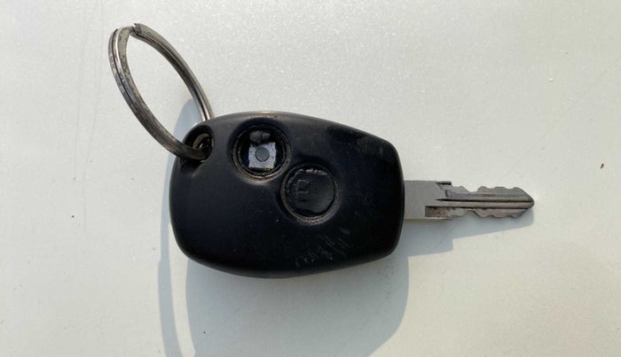2014 Renault Duster 85 PS RXL DIESEL, Diesel, Manual, 69,006 km, Key Close Up
