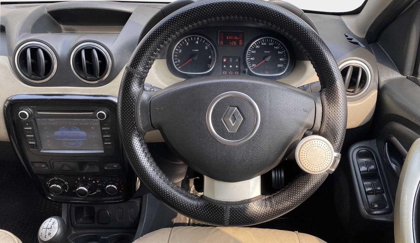2014 Renault Duster 85 PS RXL DIESEL, Diesel, Manual, 69,006 km, Steering Wheel Close Up