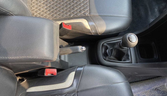 2016 Maruti Swift VXI, Petrol, Manual, 58,713 km, Gear Lever