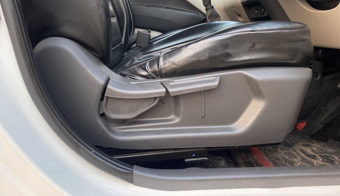 2021 Hyundai AURA S 1.2, Petrol, Manual, 17,499 km, Driver Side Adjustment Panel