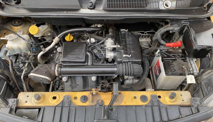 2021 Renault TRIBER RXL AMT, Petrol, Automatic, 30,912 km, Open Bonet