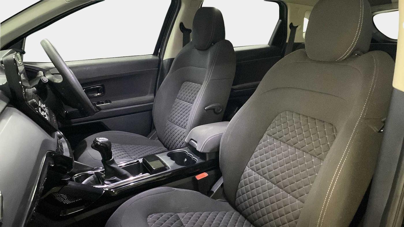 2022 Tata Harrier XTA PLUS 2.0L KRYOTEC DARK EDITION, Diesel, Automatic, 8,161 km, Right Side Front Door Cabin