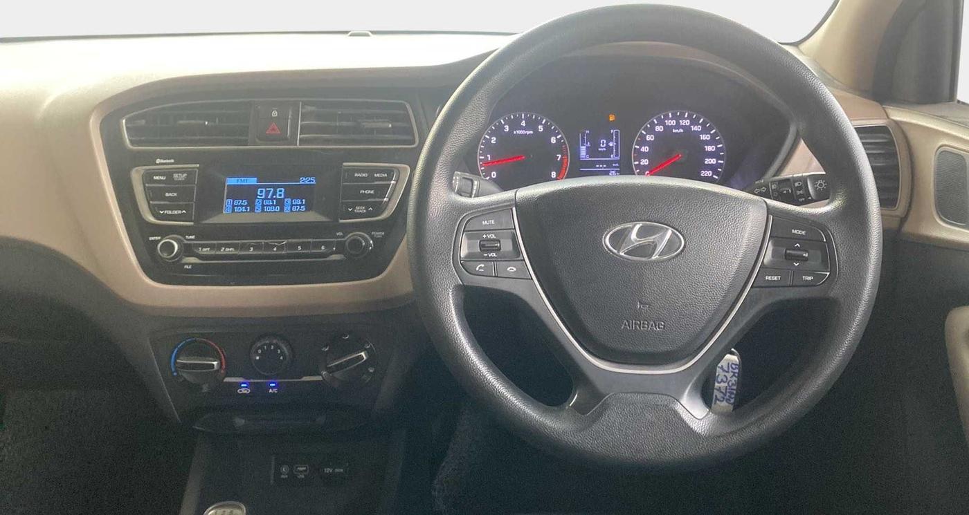 2019 Hyundai Elite i20 MAGNA PLUS 1.2, Petrol, Manual, 20,935 km, Steering Wheel Close Up