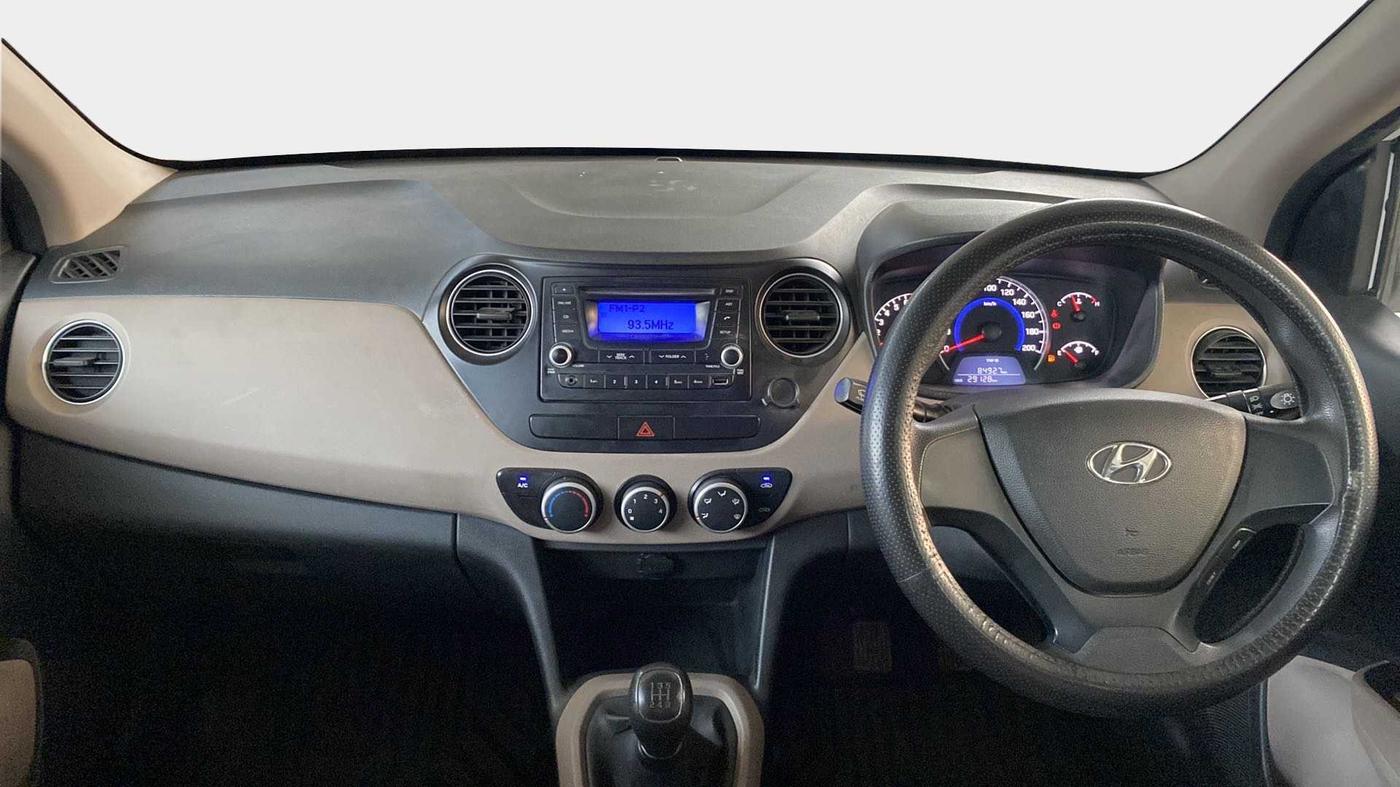 2017 Hyundai Grand i10 MAGNA 1.2 KAPPA VTVT, Petrol, Manual, 29,100 km, Dashboard