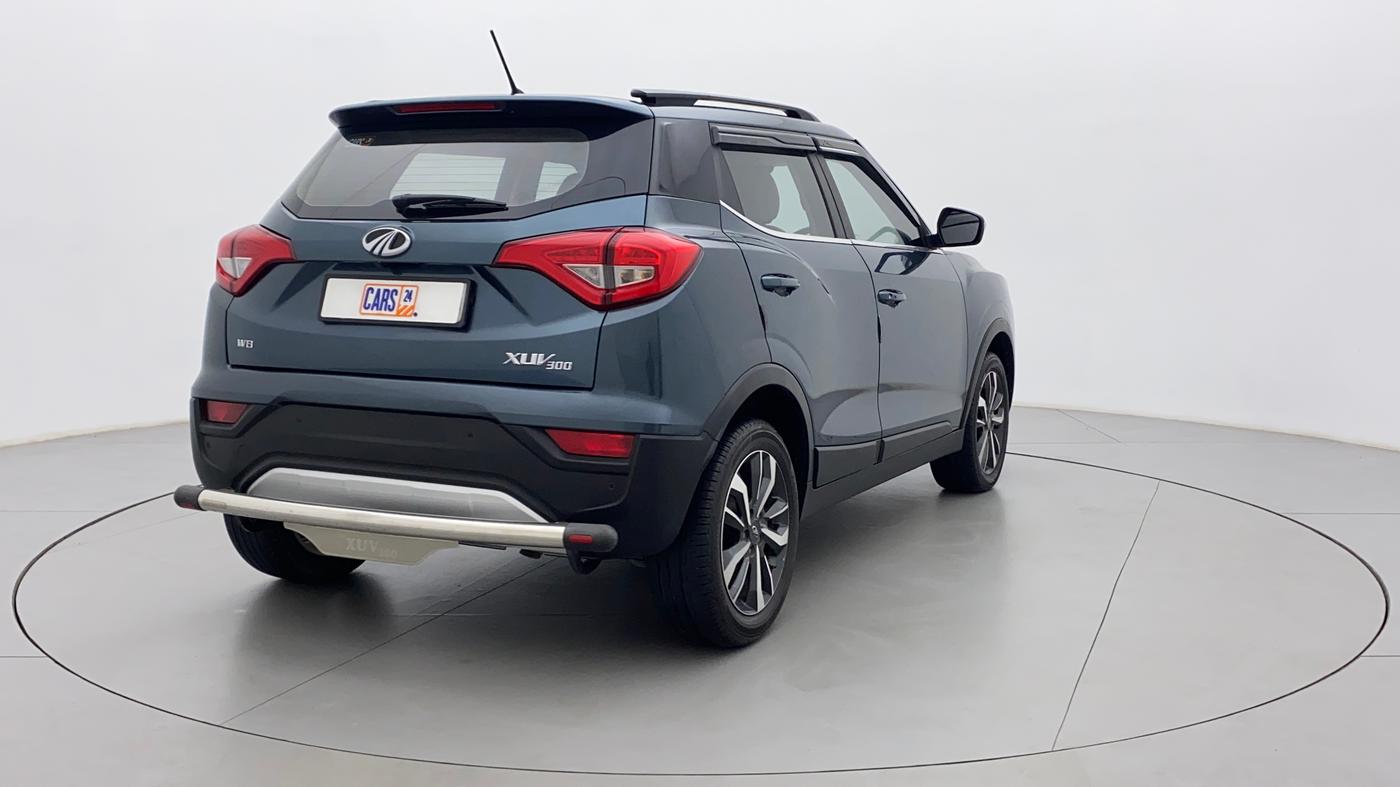2020 Mahindra XUV300 W8 (O) 1.5 DIESEL, Diesel, Manual, 50,895 km, Right Back Diagonal