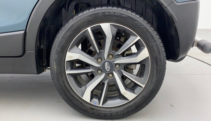 2020 Mahindra XUV300 W8 (O) 1.5 DIESEL, Diesel, Manual, 50,895 km, Left Rear Wheel