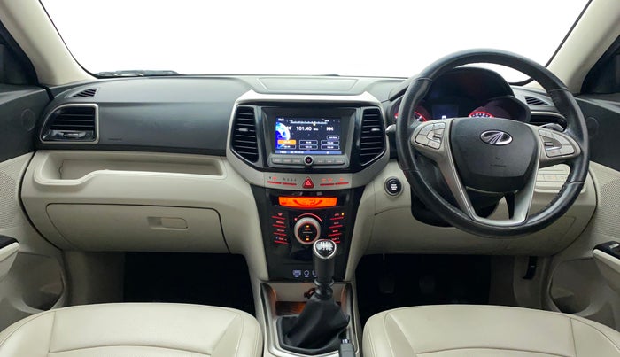 2020 Mahindra XUV300 W8 (O) 1.5 DIESEL, Diesel, Manual, 50,895 km, Dashboard