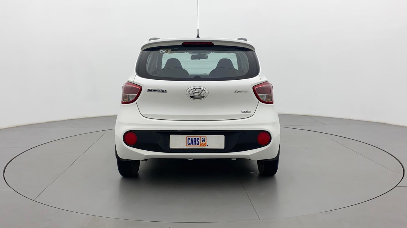 2019 Hyundai Grand i10 SPORTZ AT 1.2 KAPPA VTVT, Petrol, Automatic, 18,760 km, Back/Rear