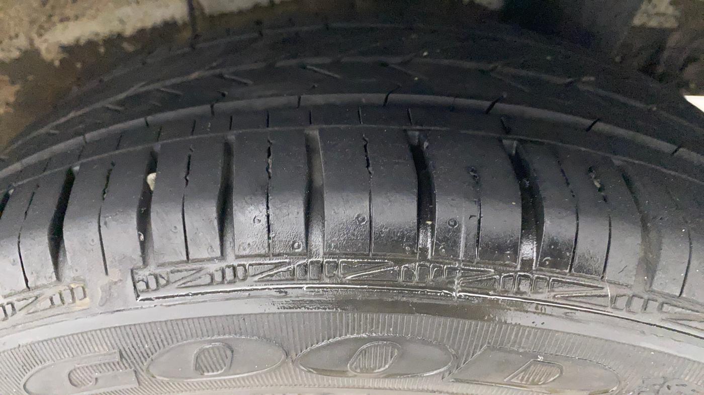 2019 Hyundai Grand i10 SPORTZ AT 1.2 KAPPA VTVT, Petrol, Automatic, 18,760 km, Left Rear Tyre Tread