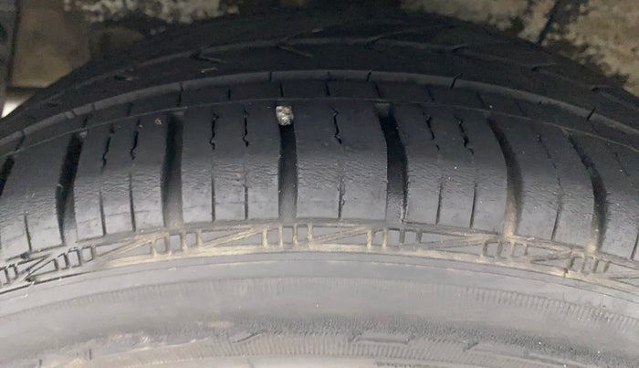 2019 Hyundai Grand i10 SPORTZ AT 1.2 KAPPA VTVT, Petrol, Automatic, 18,760 km, Right Rear Tyre Tread