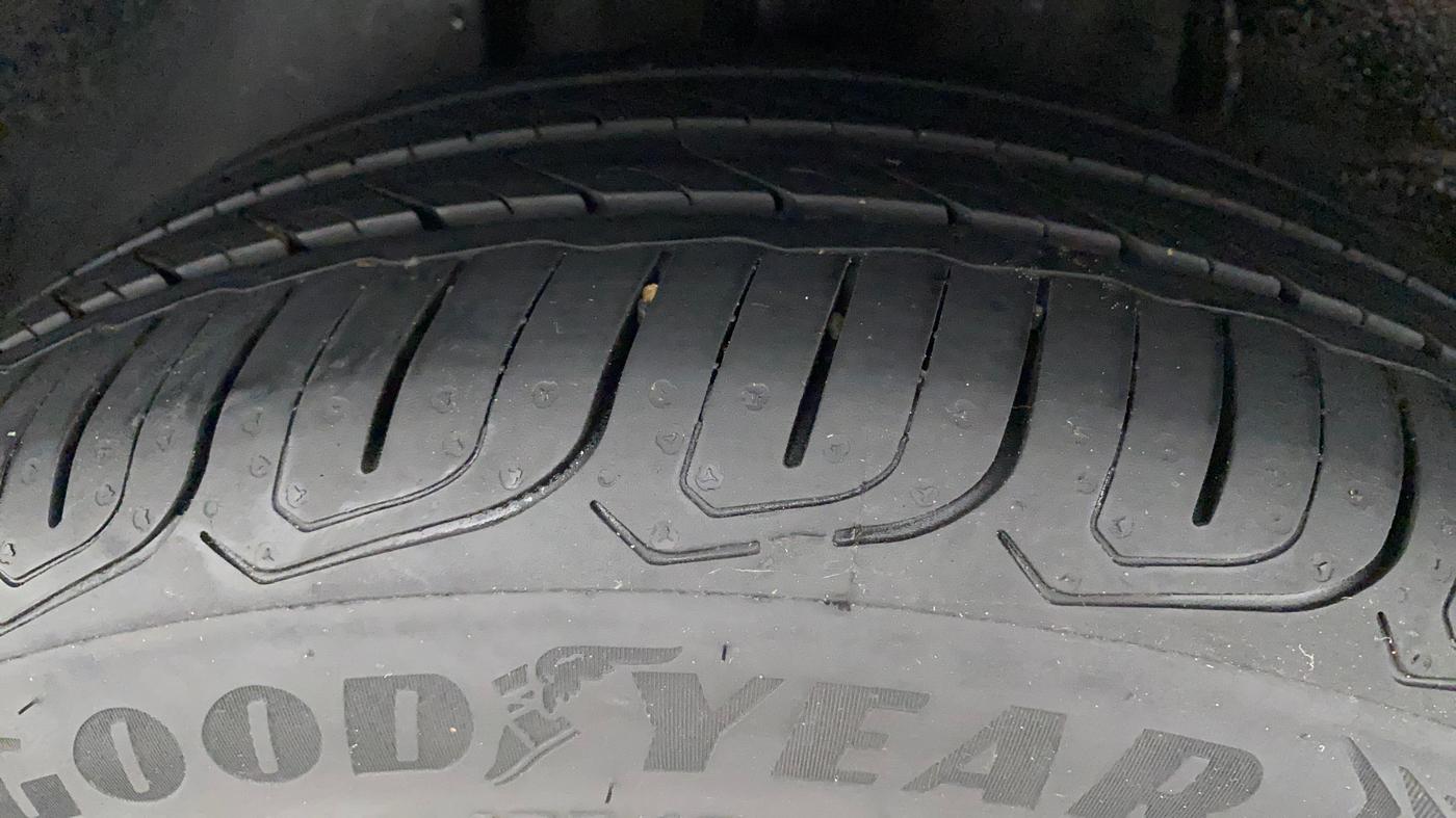 2022 Tata ALTROZ XZA PLUS, Petrol, Automatic, 13,116 km, Right Rear Tyre Tread