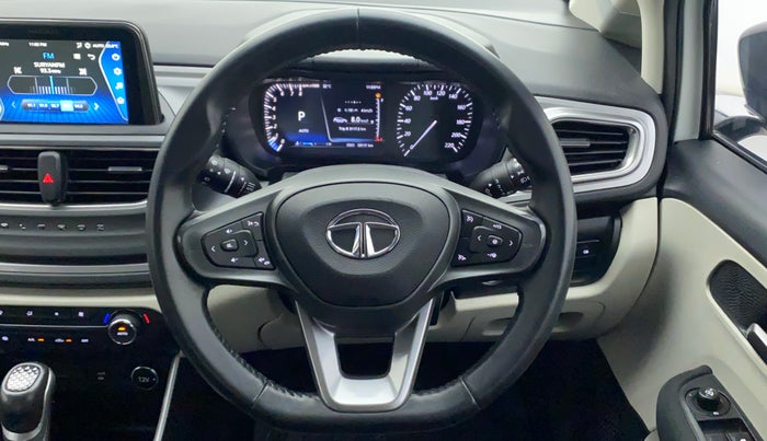 2022 Tata ALTROZ XZA PLUS, Petrol, Automatic, 13,116 km, Steering Wheel Close Up