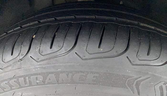 2022 Tata ALTROZ XZA PLUS, Petrol, Automatic, 13,116 km, Right Front Tyre Tread