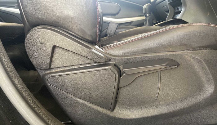2016 Ford Ecosport TITANIUM 1.5L DIESEL, Diesel, Manual, 92,656 km, Driver Side Adjustment Panel