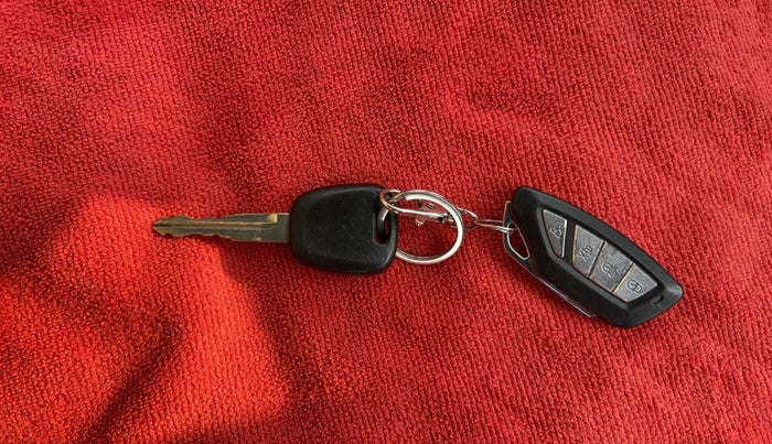 2018 Maruti Celerio VXI, CNG, Manual, 77,191 km, Key Close Up