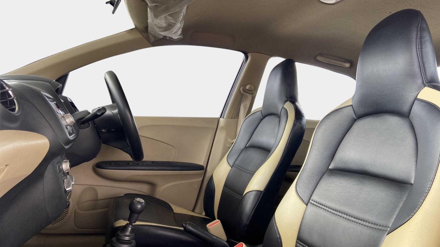 2015 Honda Amaze 1.2L I-VTEC S, Petrol, Manual, 83,609 km, Right Side Front Door Cabin