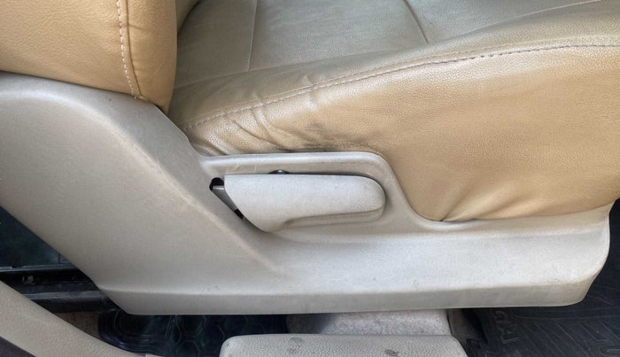 2015 Maruti Swift Dzire VXI, Petrol, Manual, 60,500 km, Driver Side Adjustment Panel