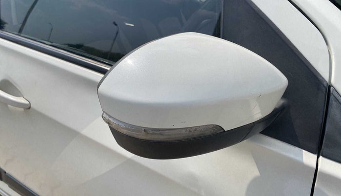 2018 Tata Tiago XZA PETROL, Petrol, Automatic, 73,422 km, Right rear-view mirror - Indicator light has minor damage