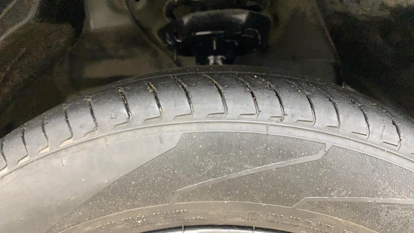 2023 Hyundai EXTER SX(O) CONNECT 1.2 AMT, Petrol, Automatic, 36,887 km, Right Front Tyre Tread