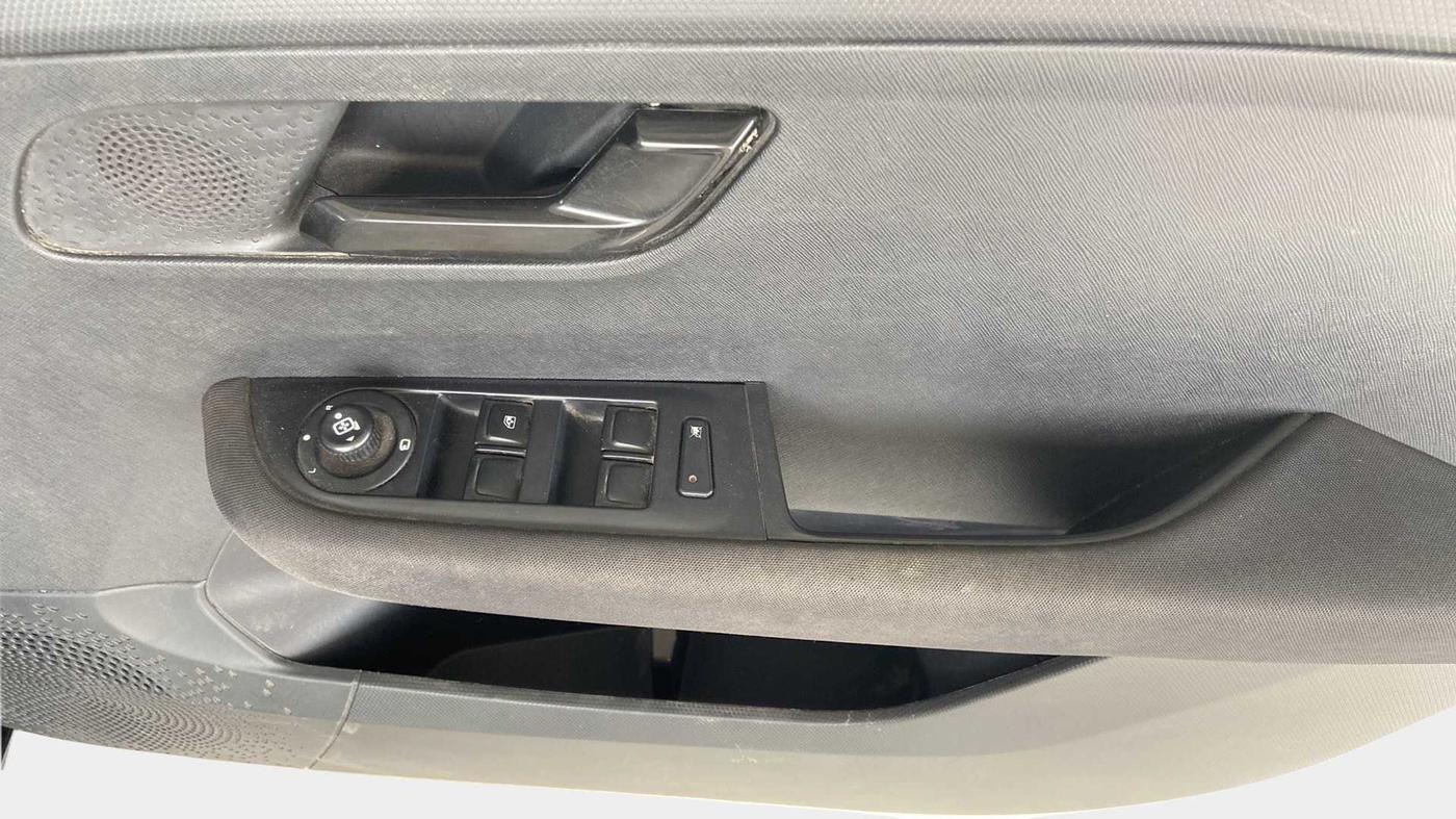 2021 Tata ALTROZ XZ PLUS PETROL DARK EDITION, Petrol, Manual, 51,321 km, Driver Side Door Panels Control