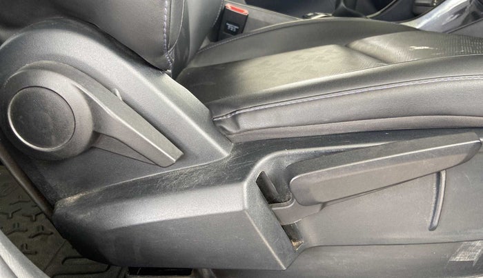 2021 Tata ALTROZ XZ PLUS PETROL DARK EDITION, Petrol, Manual, 51,321 km, Driver Side Adjustment Panel