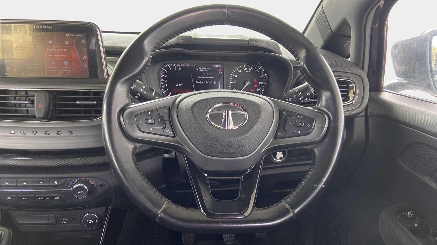 2021 Tata ALTROZ XZ PLUS PETROL DARK EDITION, Petrol, Manual, 51,321 km, Steering Wheel Close Up